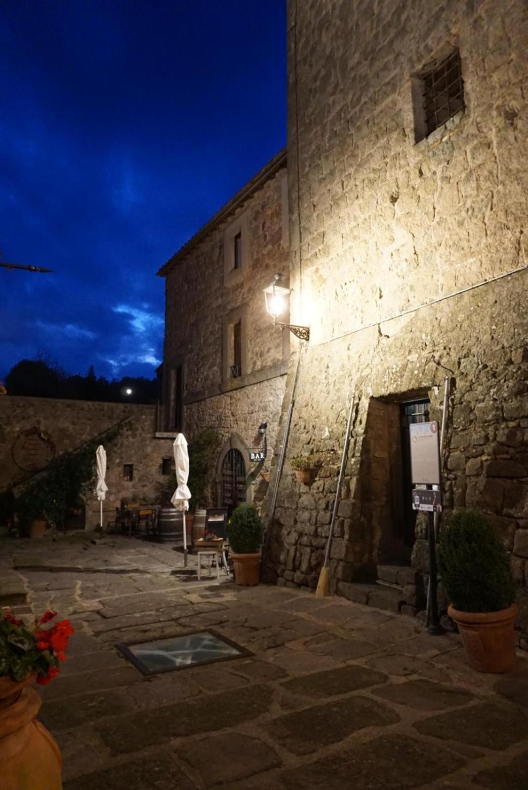 La Locanda Del Pellegrino Bassano in Teverina 外观 照片